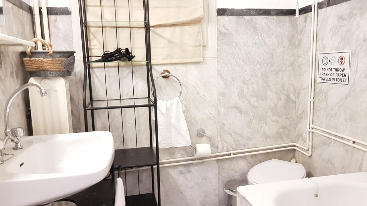 Olive Apartment- Athens Center, 4 Bd, 1.5 Bath Εξωτερικό φωτογραφία