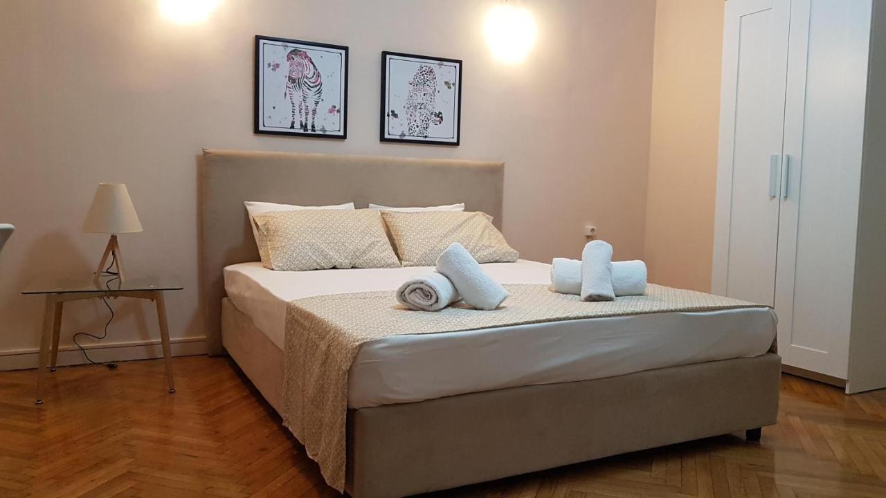 Olive Apartment- Athens Center, 4 Bd, 1.5 Bath Εξωτερικό φωτογραφία
